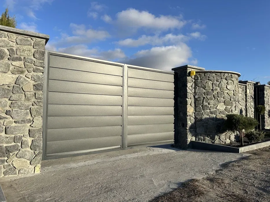 Ворота.Автоматика на Ворота.Откатні,орні ворота.Ролети.