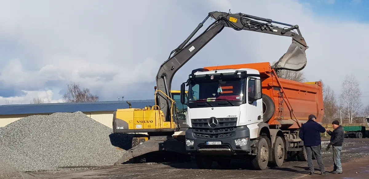 Послуги автомобіля MERCEDES-BENZ, модель Arocs-963-8-G