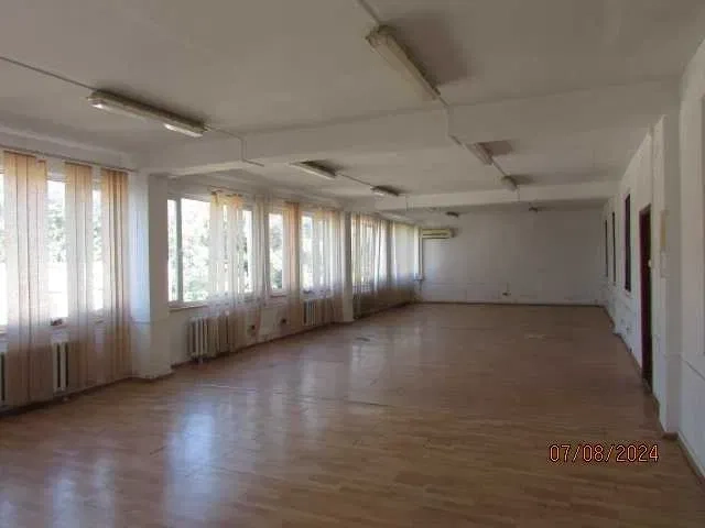 Офісне приміщення 105 м2 в Мукачеві