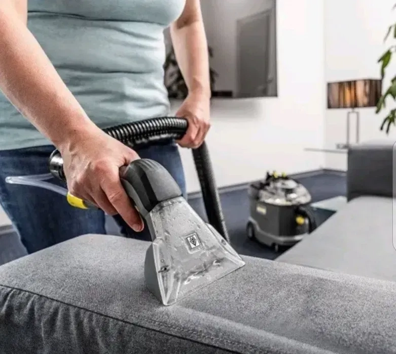 Миючий пилосос Karcher pizzi 8/1