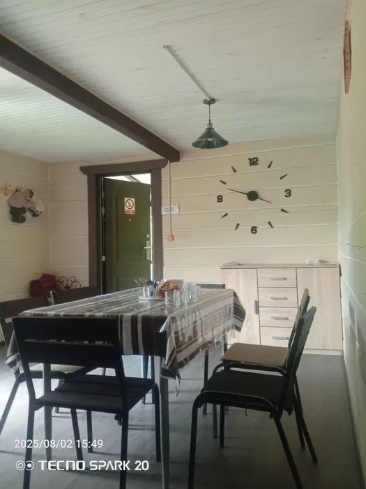 Чан над Прутом з басейном біля річки комфортний відпочинок