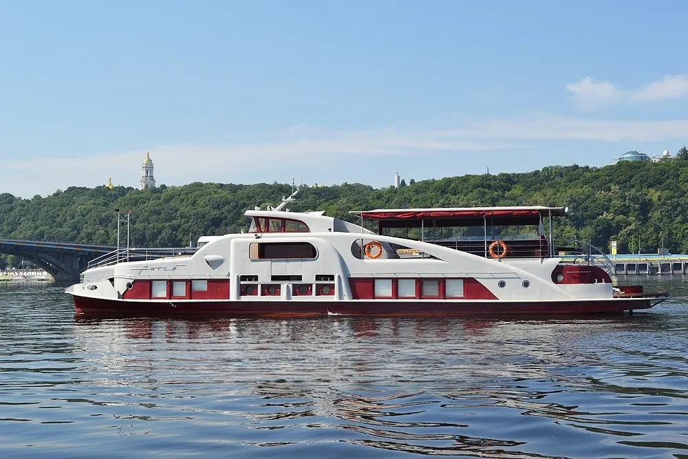 Теплохід "Антей"