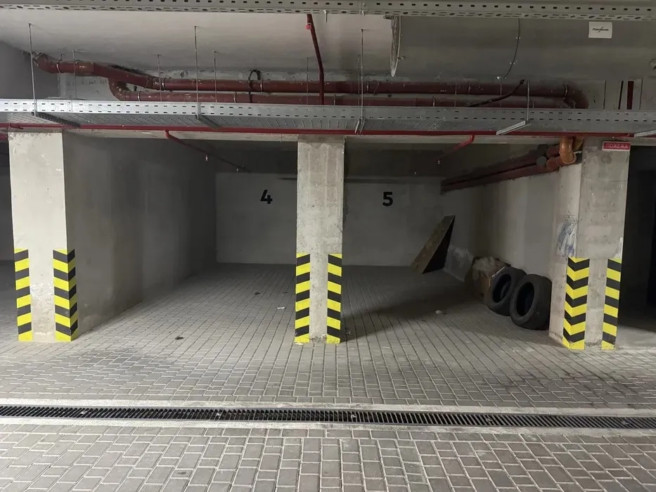 Паркомісце ЖК "Містечко Козацьке"