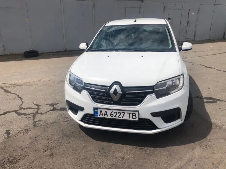 Авто  Renault Logan 1.2