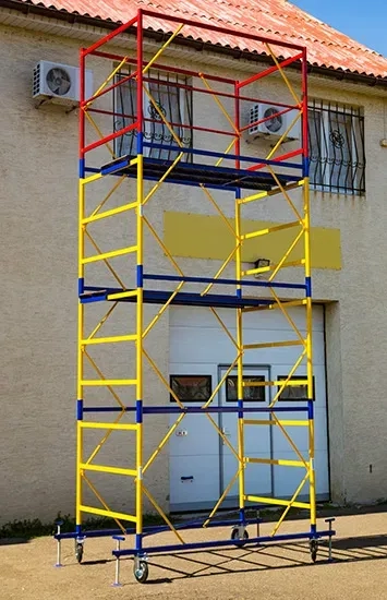 Вишка тура на колесах