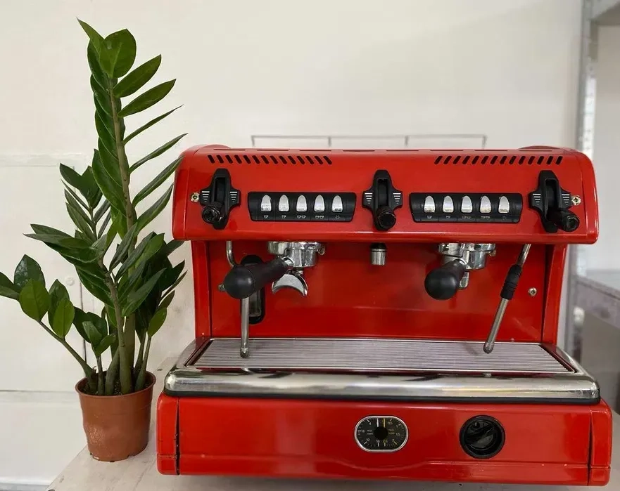 Кавомашина/кавоварка професійна La Spaziale 2 кіловата