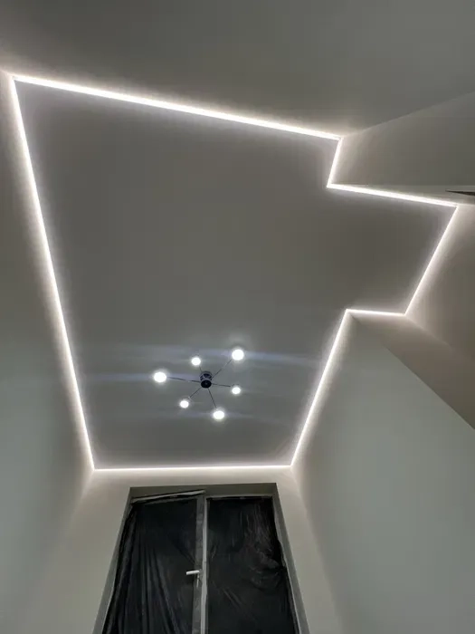 Професійний монтаж натяжних стель — досвід і гарантія