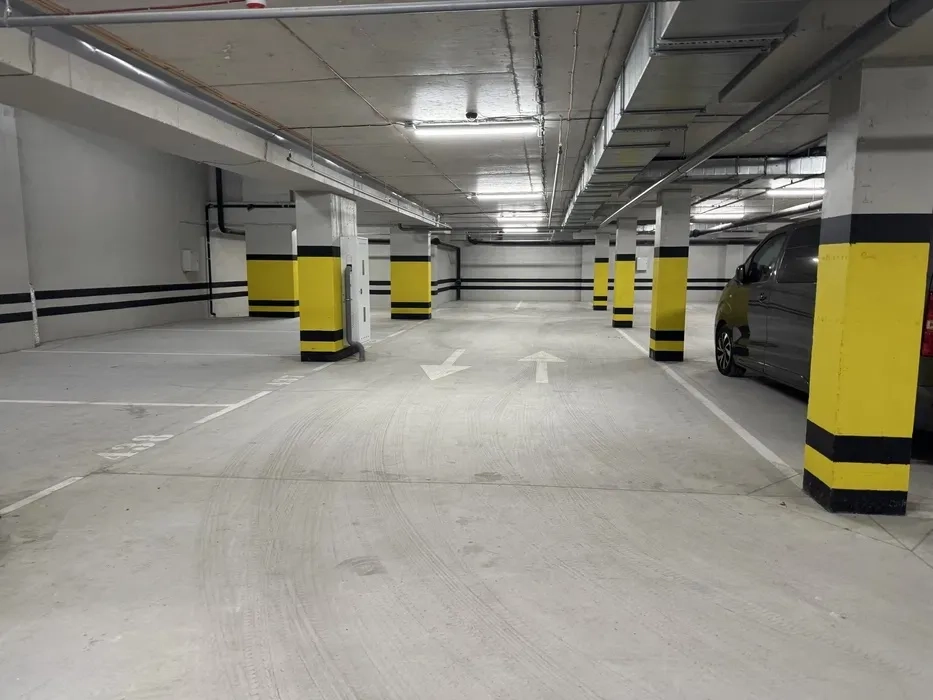 Підземний паркінг - безпечне та комфортне місце для авто