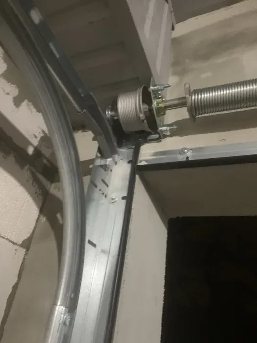 Ремонт гаражних воріт, установка