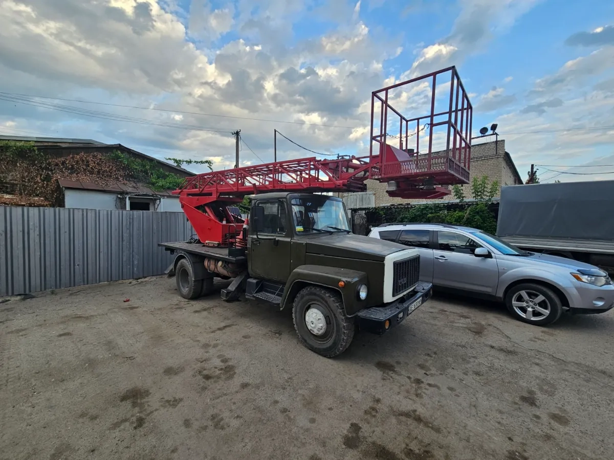 Транспорт та Спецтехніка - Автовишка