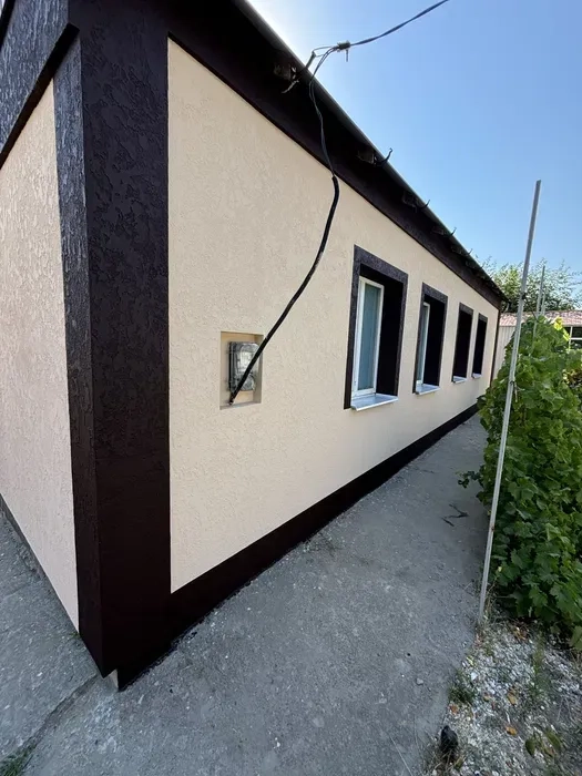 Професійне утеплення фасадів будівель, будинків та квартир якісними матеріалами з гарантією енергоефект