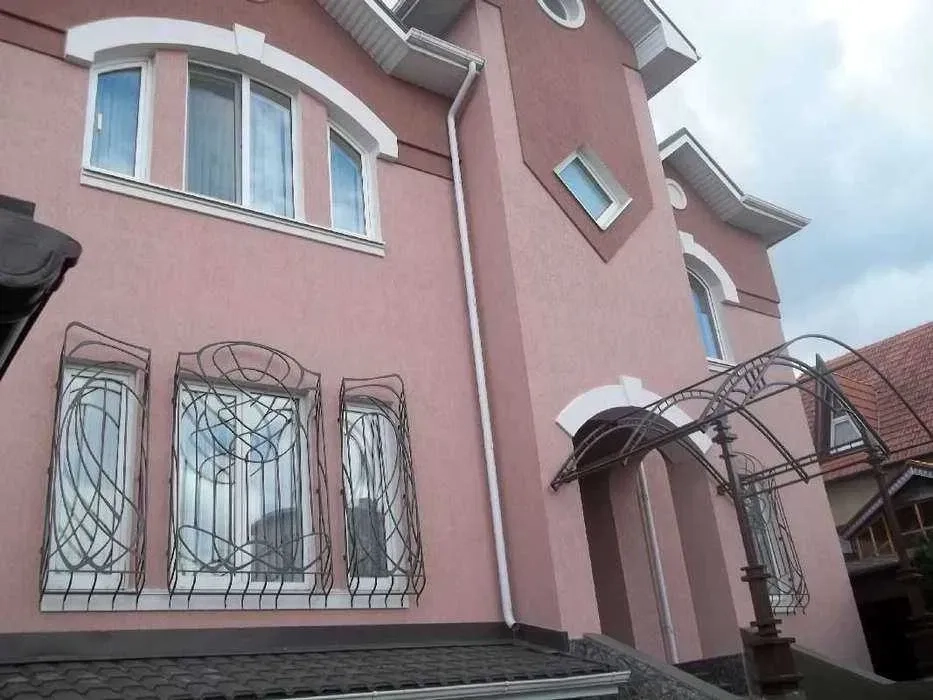 Професійне утеплення фасадів будь-якої складності.