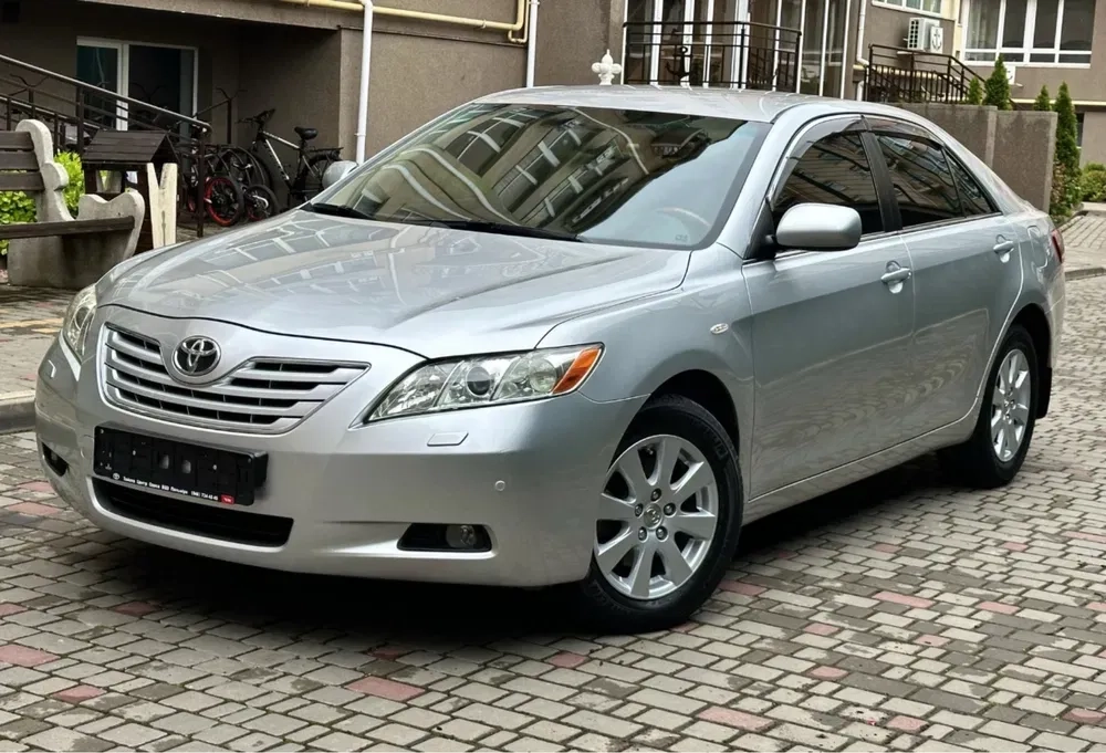 Авто Toyota Camry