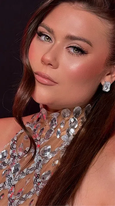 Макіяж/Брови/Зачіска/ ВІЗАЖИСТ Львів Сихів--Зелена Уроки самомакіяжу