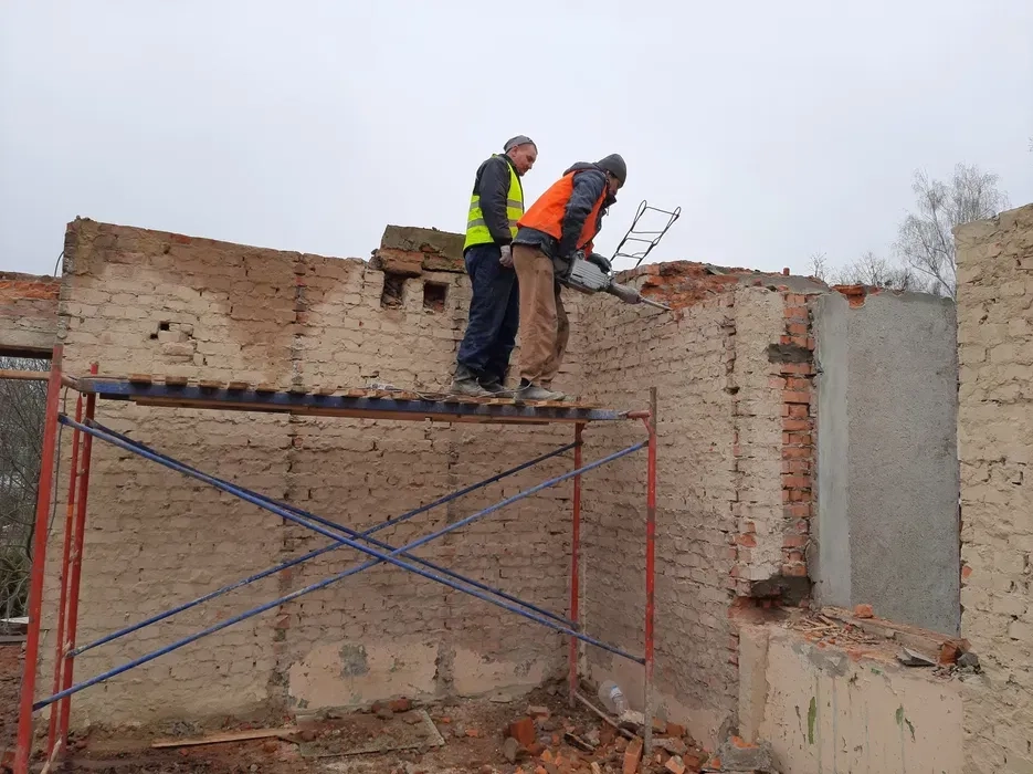 Демонтажні роботи. Знесення будівель. Демонтаж будь-якої складності