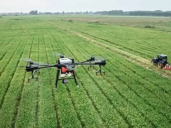 Агродрон DJI Agras T20 — Точне обприскування та захист посівів.