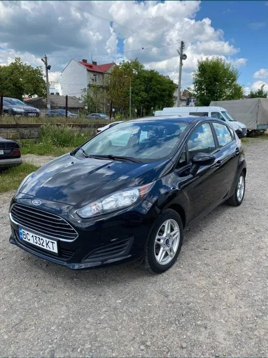 Авто Ford Fiesta 2019