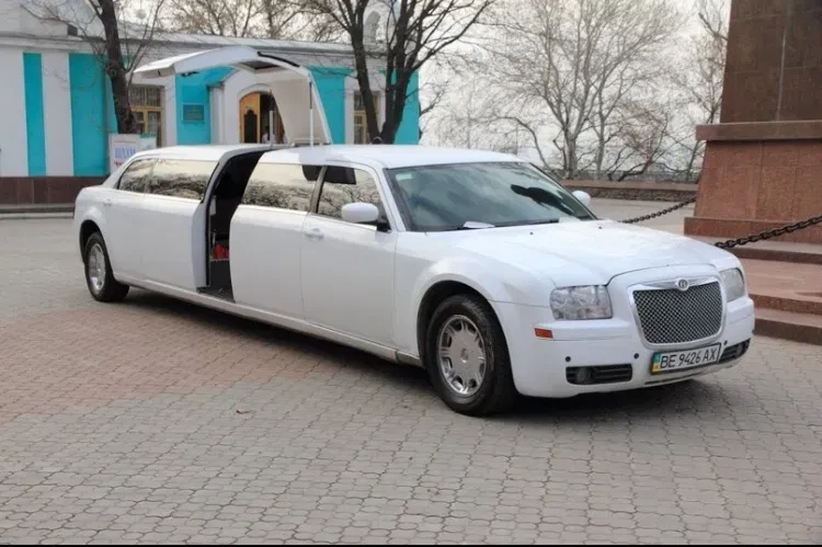 Лімузин Миколаїв