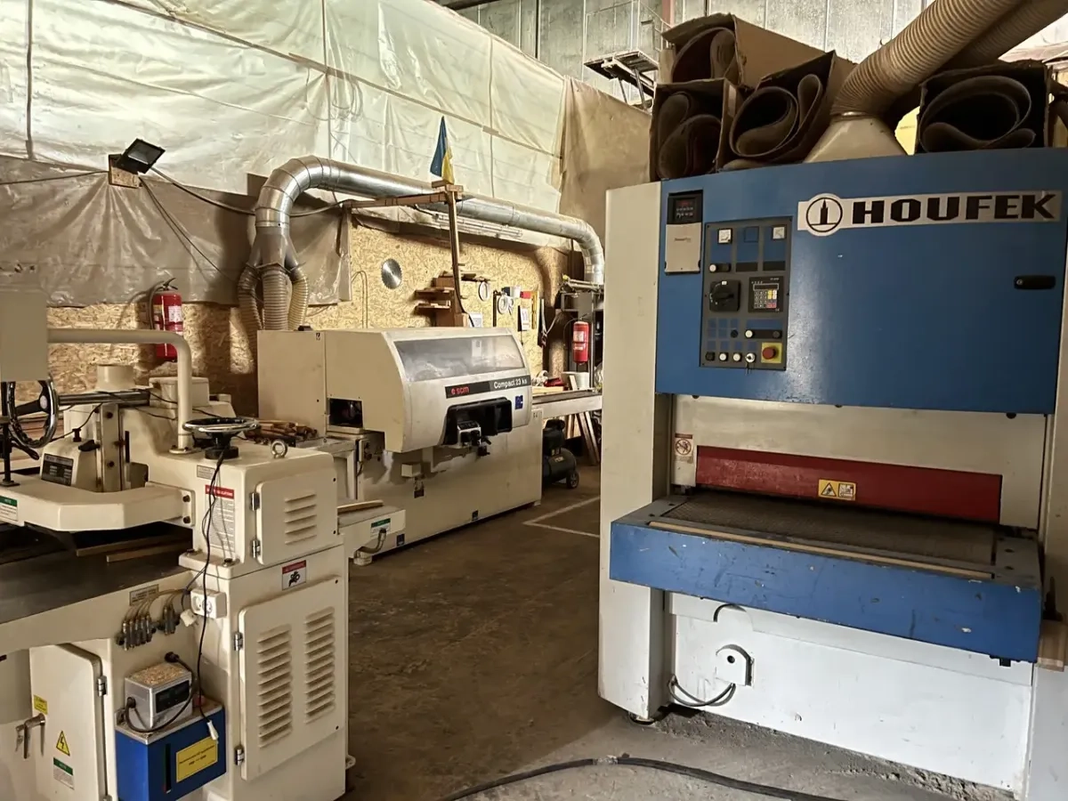 Розпилювання, стругання, шліфування деревини, профілювання дошки