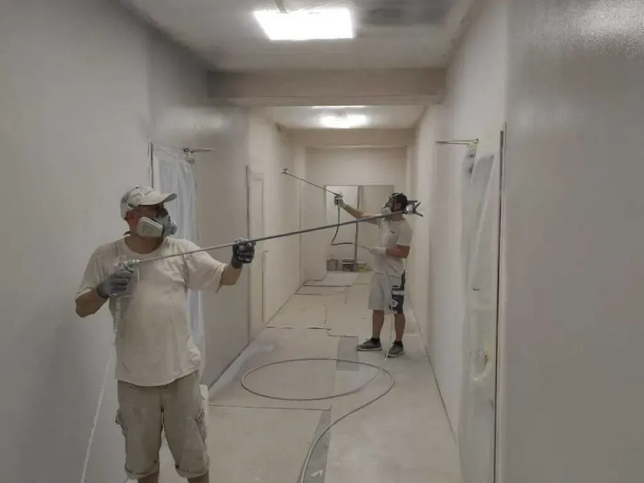 Безвоздушне Фарбування - Колір вибирає Замовник. (стиль - ЛОФТ)