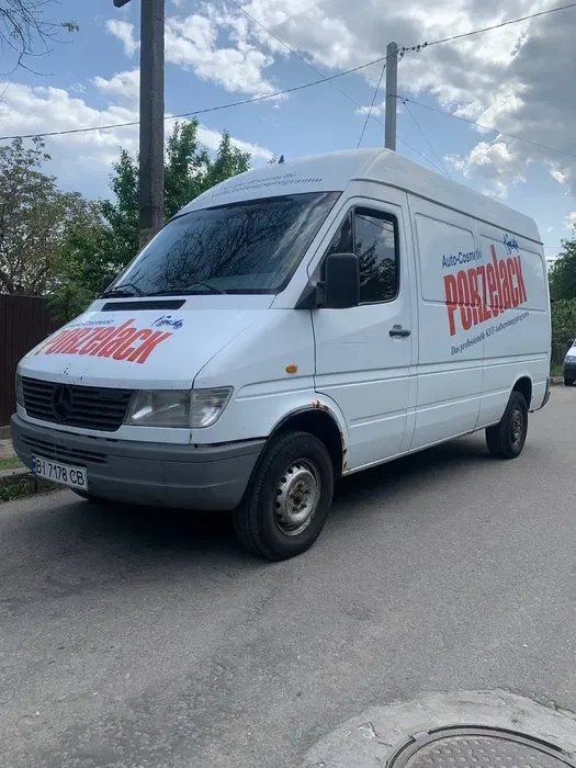 Перевезення та вантажники по місту та містами України.