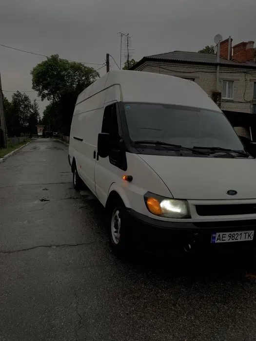 Вантажні перевезення по місту та по Україні. Доставка матеріалів.