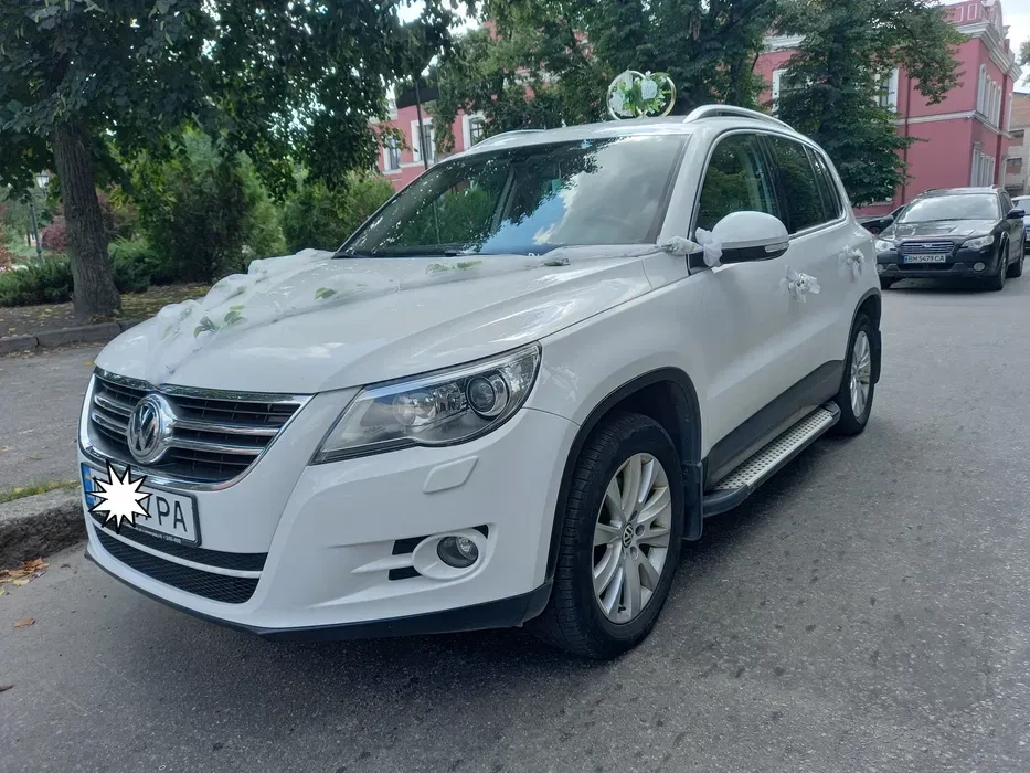 Авто, намиста, трансфер, авто на весілля, поїздки по Україні.