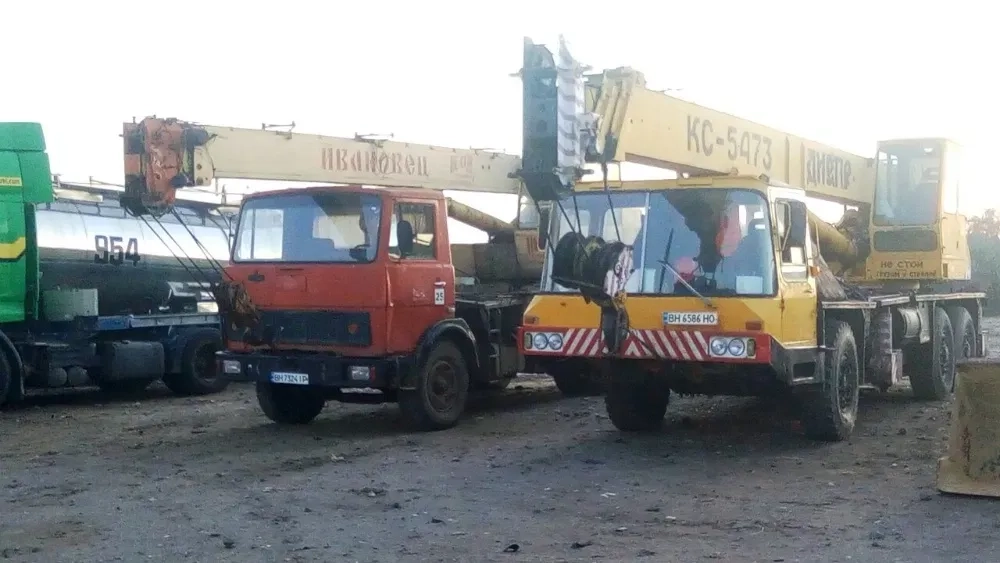 Автокран BUMAR 24 метри