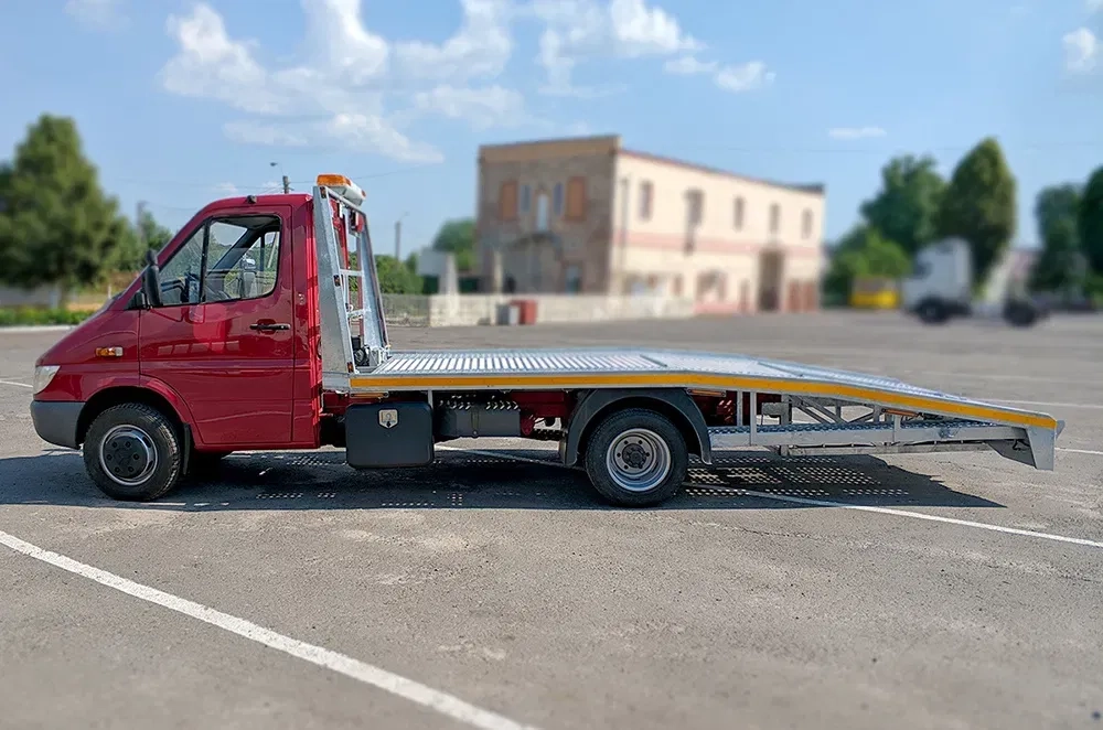 Попутний евакуатор, лафет, автовоз із Києва. Попутний евакуатор