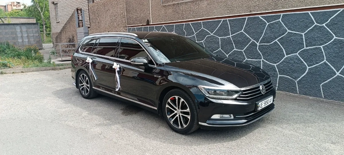 Авто на весілля та свята