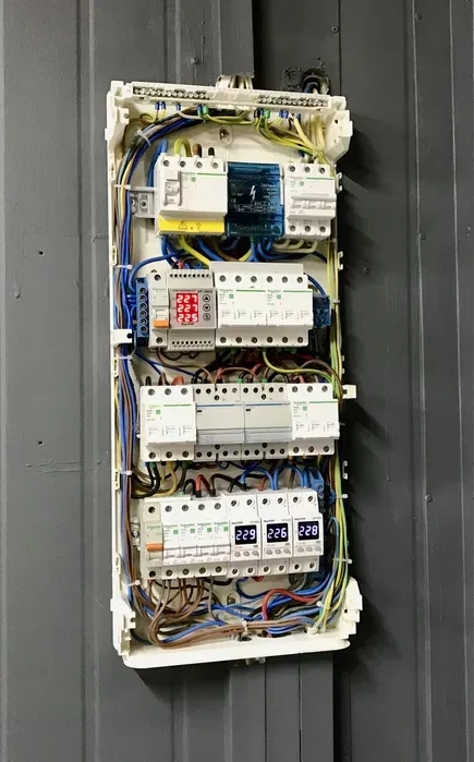 Посдуги електрика. Якісний монтаж заземлення. Електроаудит тепловізором