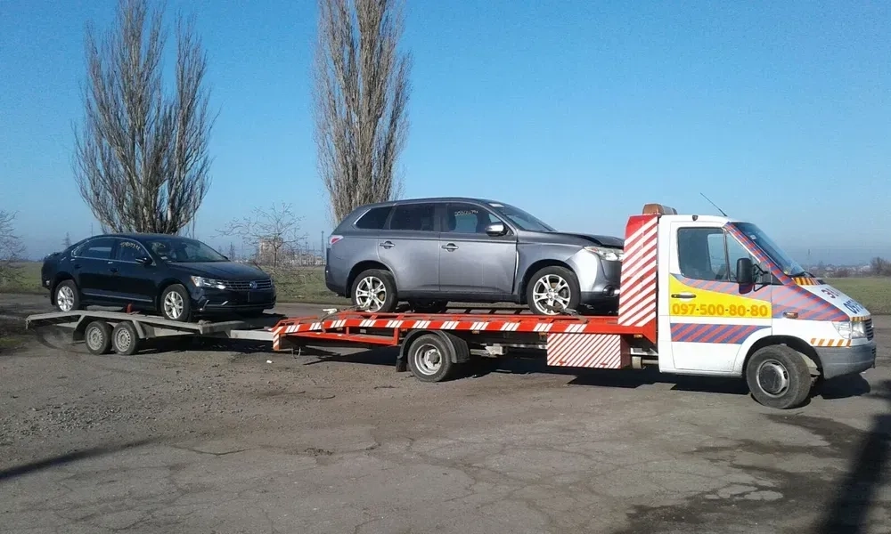 Евакуатор Цілодобово: Евакуація Після ДТП, Будь-яка Складність. Гарантія Обслуговування.