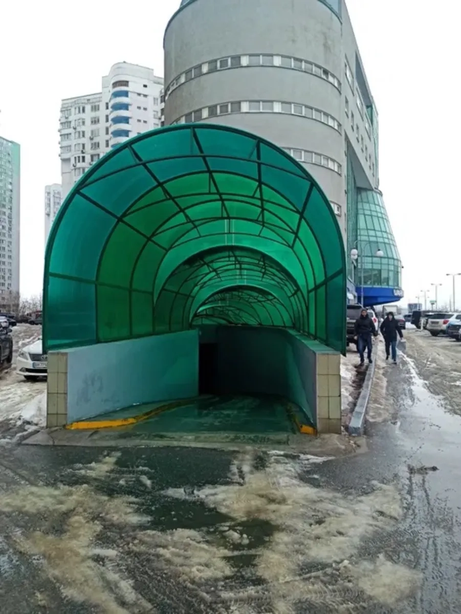 Зручне місце у підземному паркінгу