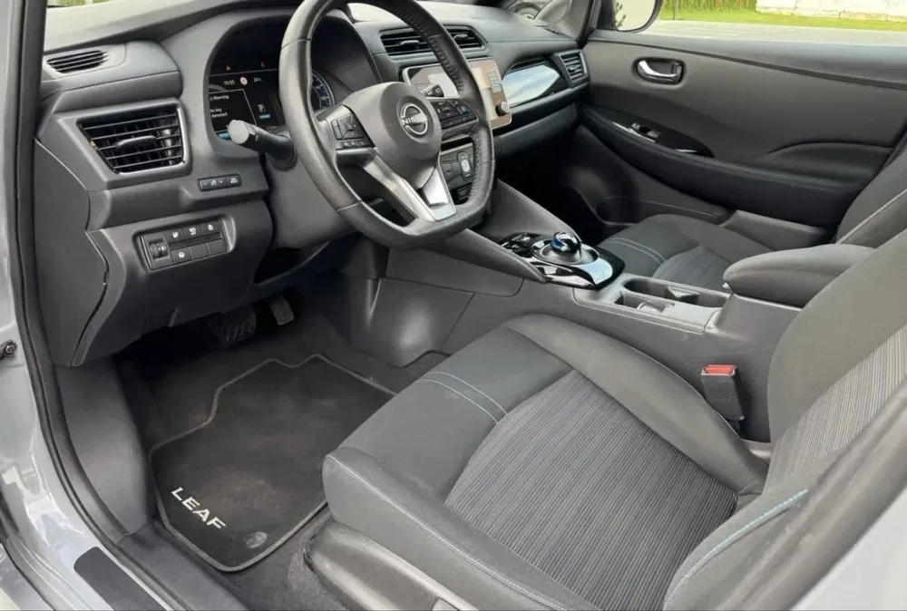 Nissan Leaf 400 km запас ходу