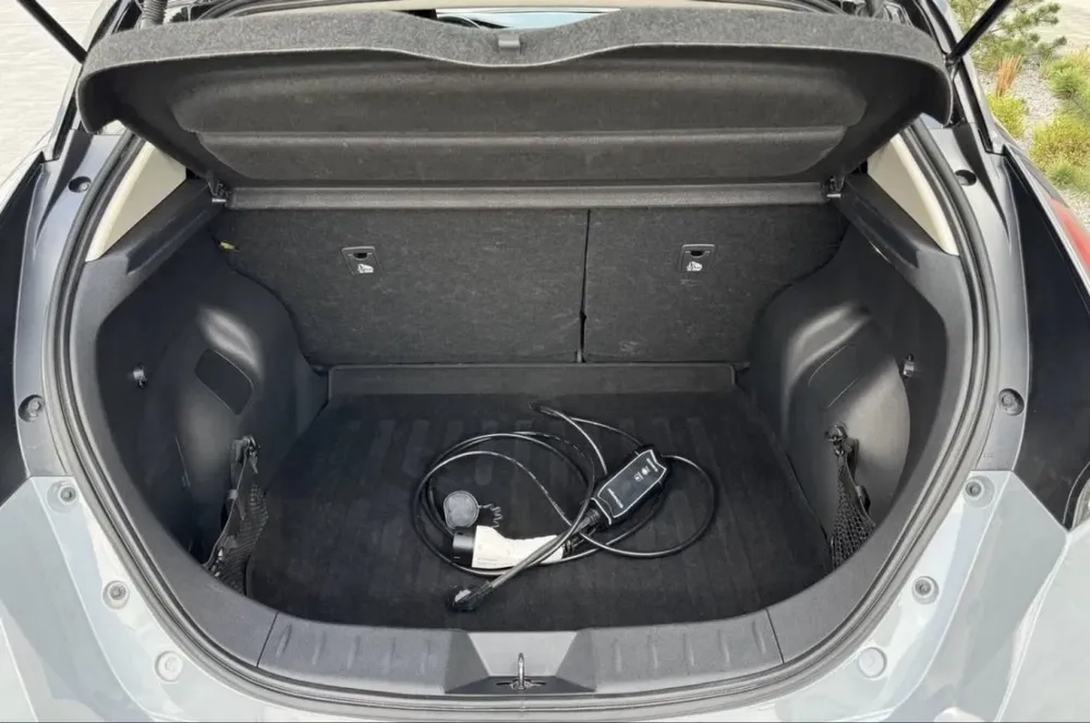 Nissan Leaf 400 km запас ходу