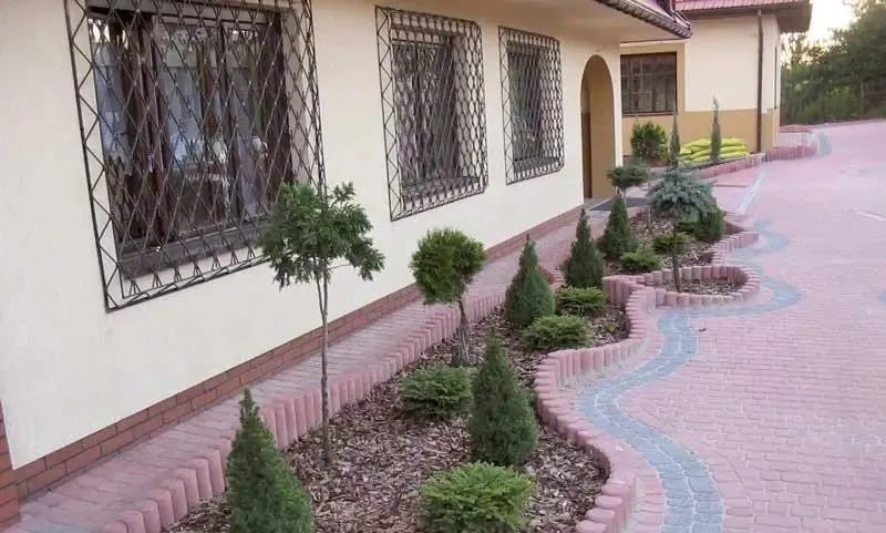 Професійне укладання тротуарної плитки