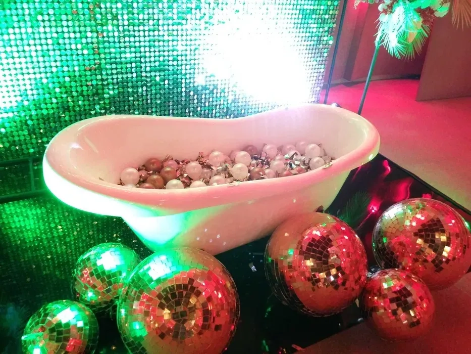 Ванна на левових ніжках