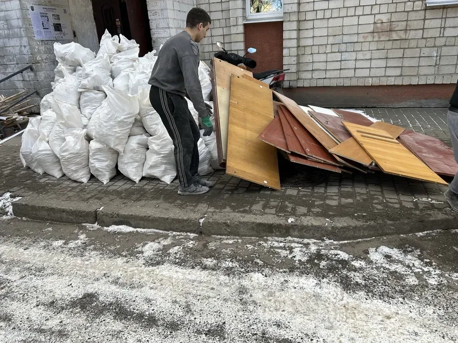 Вивіз Сміття (Будматеріали, Непотріб) ДЕШЕВО! КамАЗами та Самоскидами. Великий Об'єм!