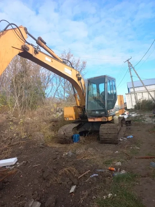 Послуги гусеничного екскаватора