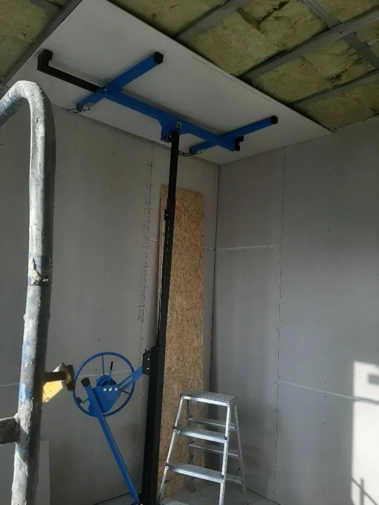Підйомник для гіпсокартону для монтажних робіт