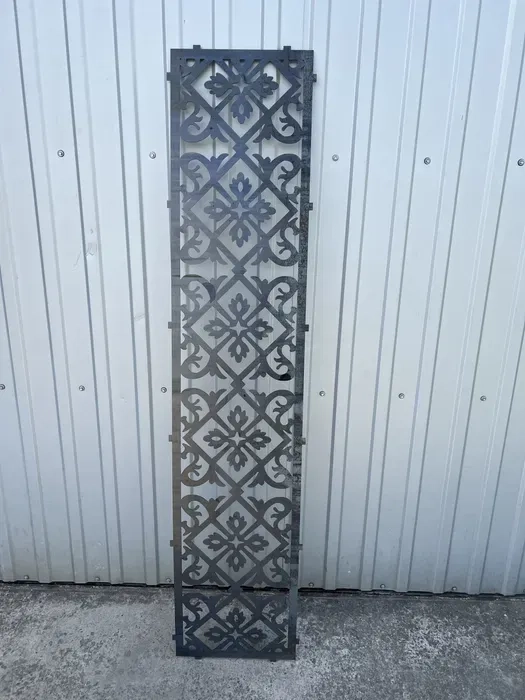 Лазерна різка металу: швидке та точне виготовлення деталей під ключ!