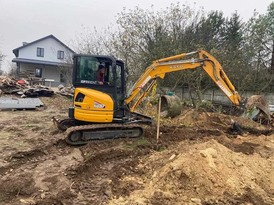  Міні екскаватор KATO HD37, JCB
