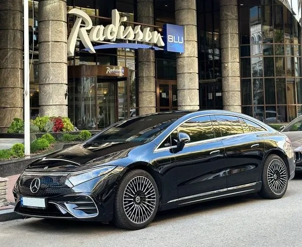 164 Авто на весілля Mercedes Benz EQS 450+ електро трансфер