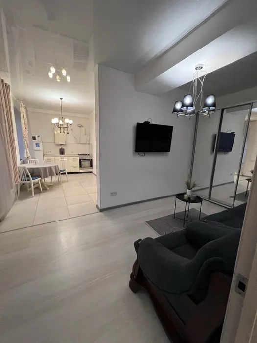 Квартира у самому центрі. Соборна Маріупольська