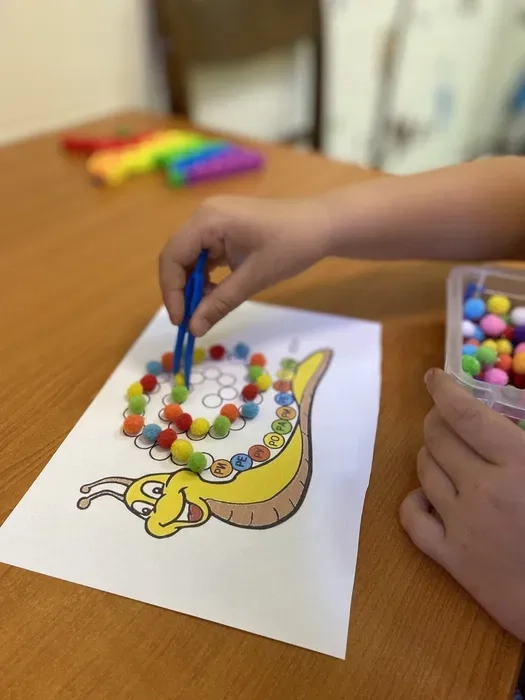 Ефективні заняття з логопедом-дефектологом: корекція мовлення очно та онлайн