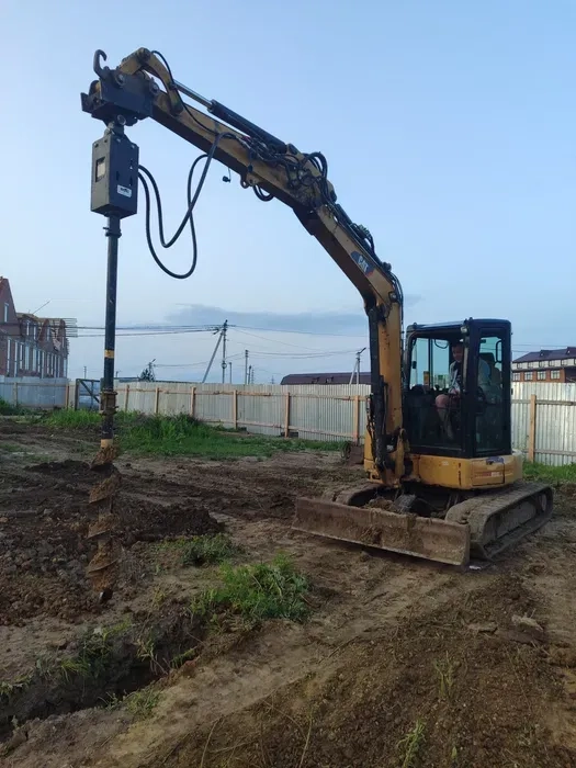 Послуги міні-екскаватора. Гідробур, ямобур