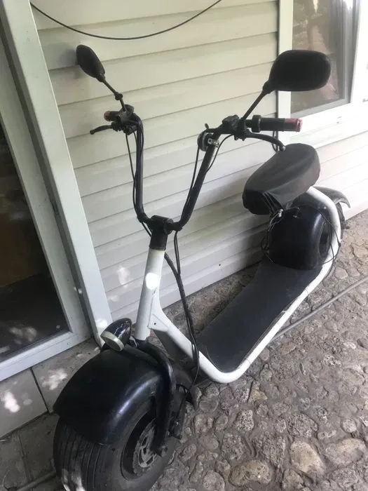 Скутер siti coco seef 3000 гр. місяць