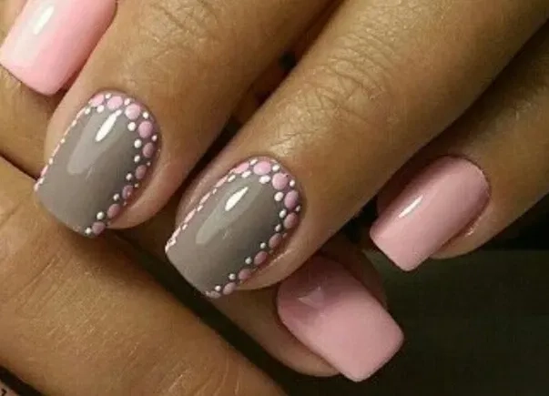 Манікюр . Педикюр . Центр . вул . Запорізька . Фарбування брів 200. (фарба, хна), корекція брів