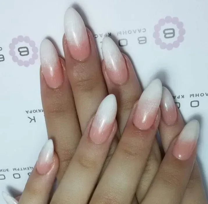 Манікюр . Педикюр . Центр . вул . Запорізька . Фарбування брів 200. (фарба, хна), корекція брів