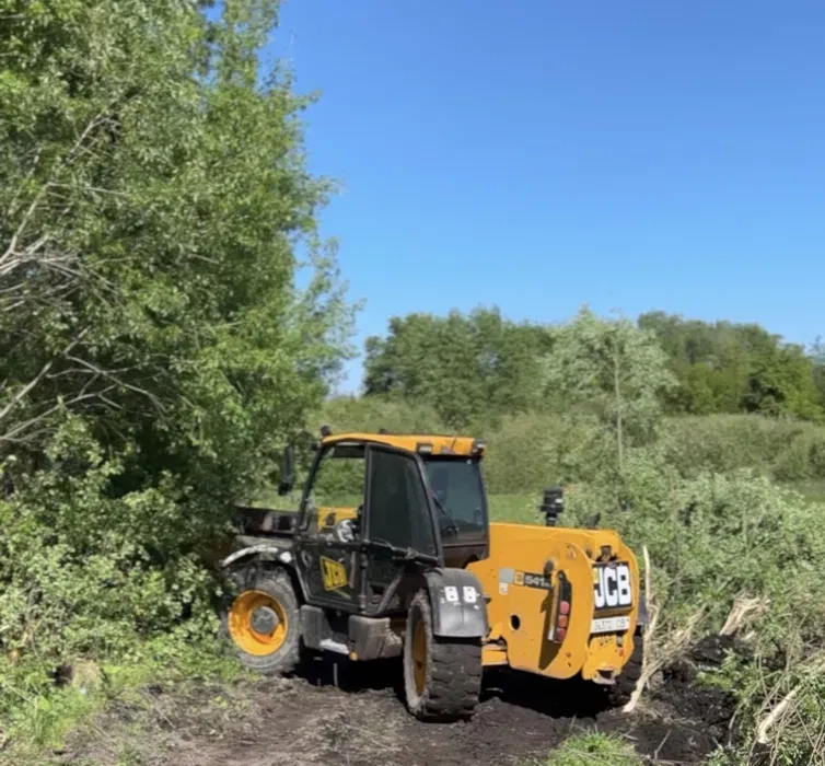 Навантажувач телескопічний JCB